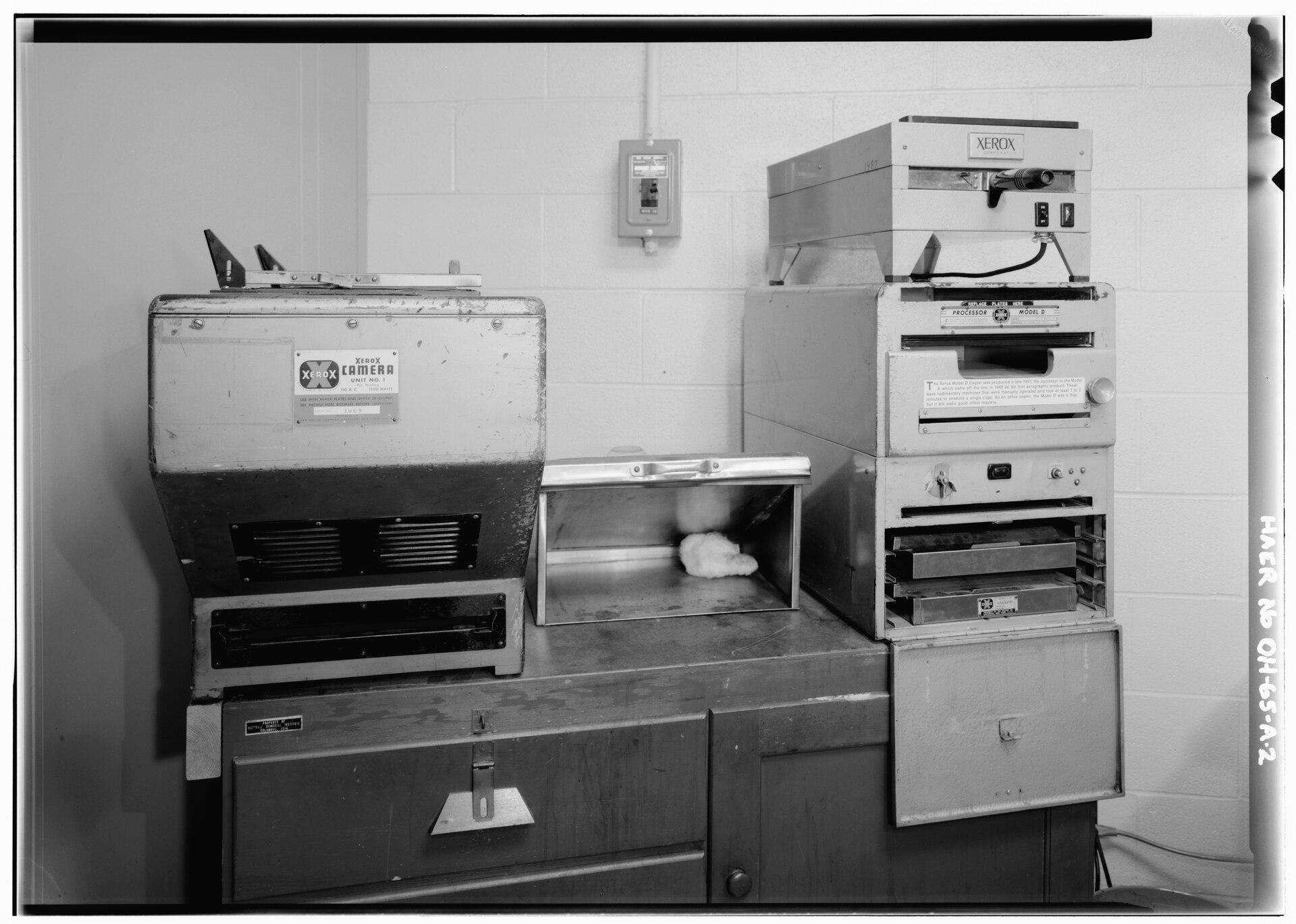 Large early xerographic flat-plate copier, a cabinet-sized machine with an operator panel and exposed processing sections